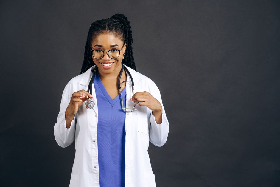 Second Career Options That Don’t Require a Degree for Experienced Professionals